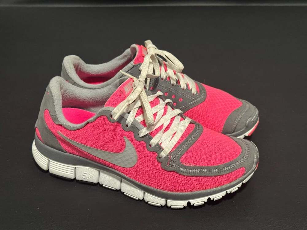 Nike Free Run 5.0 Pink and Grey Women's Running Shoes Size 6